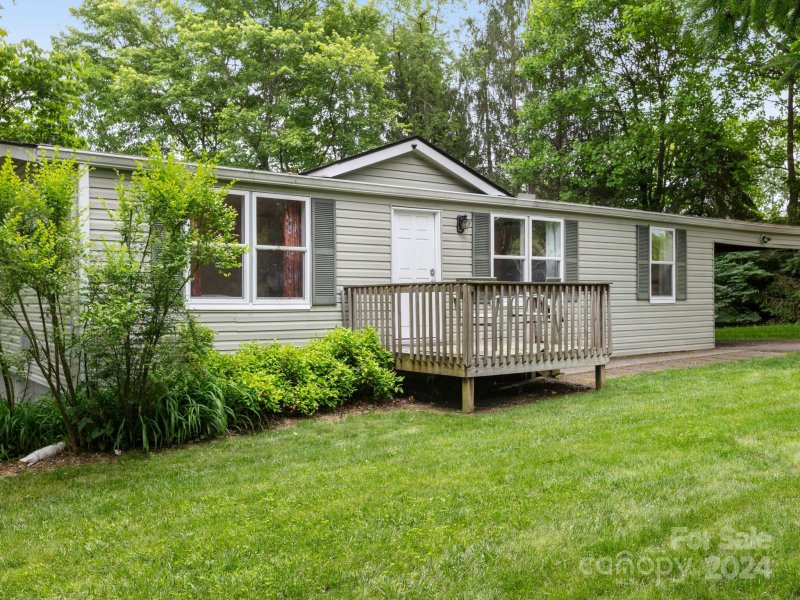 50 E Broadleaf Drive