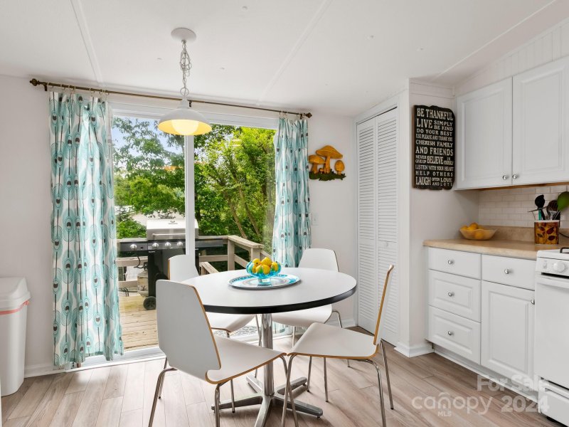 Property image 5 at 50 E Broadleaf Drive, Hendersonville, NC 28739