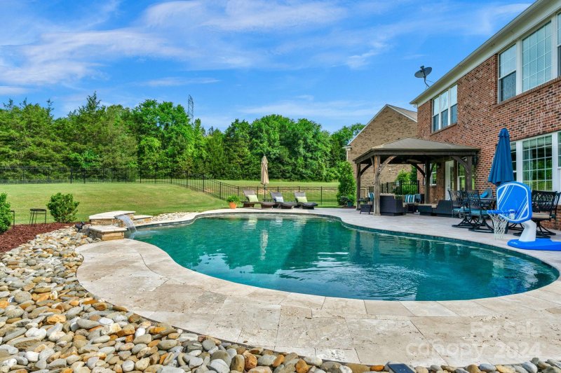 Property image 2 at 9902 Silverling Drive, Waxhaw, NC 28173