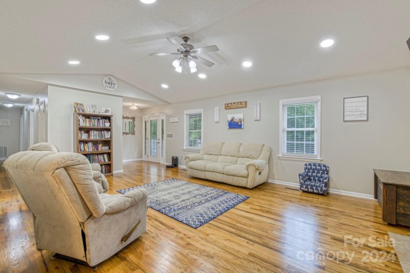 Property image 4 at 158 Cosgrove Court, Flat Rock, NC 28731