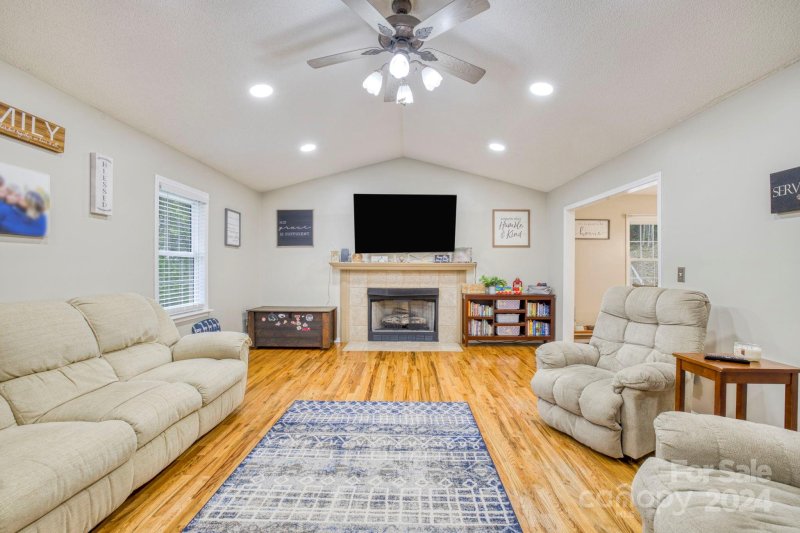 Property image 5 at 158 Cosgrove Court, Flat Rock, NC 28731