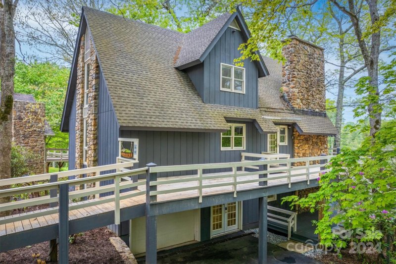 Property image 4 at 446 Lakeview Road, Newland, NC 28657