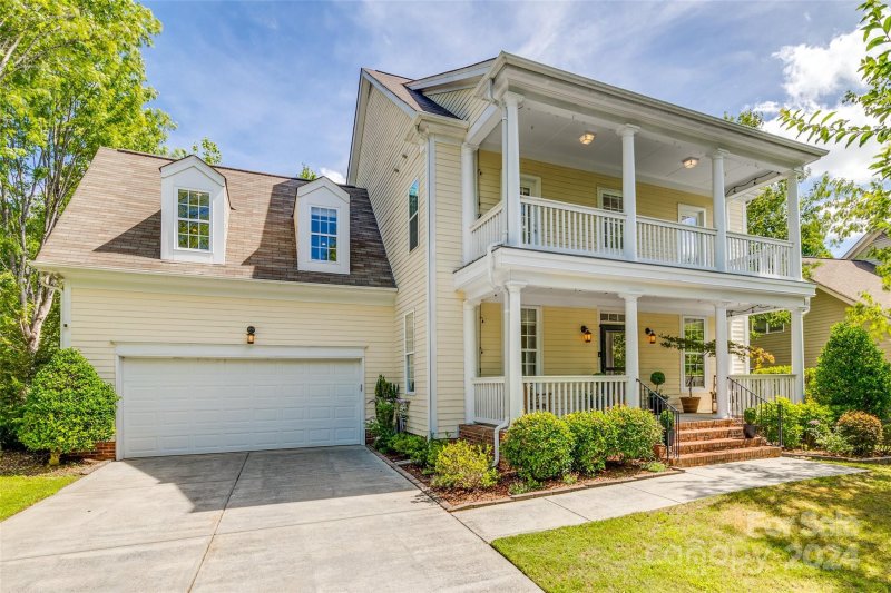 1129 Windsong Bay Lane