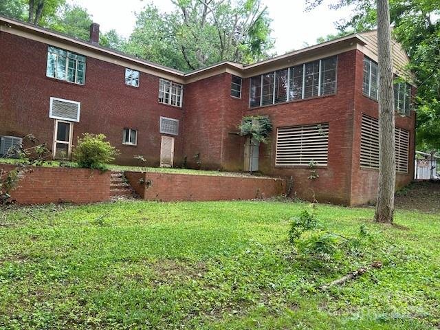 Property image 2 at 731 N Oakwood Drive, Statesville, NC 28677