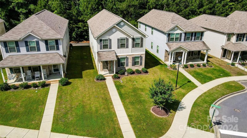 Property image 2 at 324 Tameside Court, Rock Hill, SC 29732