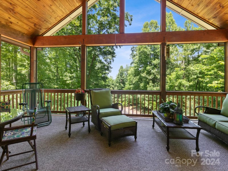 Property image 4 at 104 Mount Hebron Road, Hendersonville, NC 28739