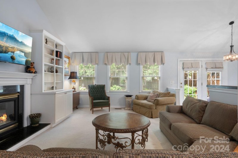 Property image 5 at 516 Clairview Lane, Matthews, NC 28105