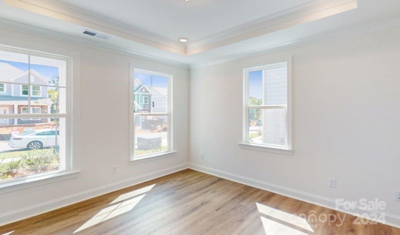 Property image 3 at 11121 Lochmere Road, Charlotte, NC 28278