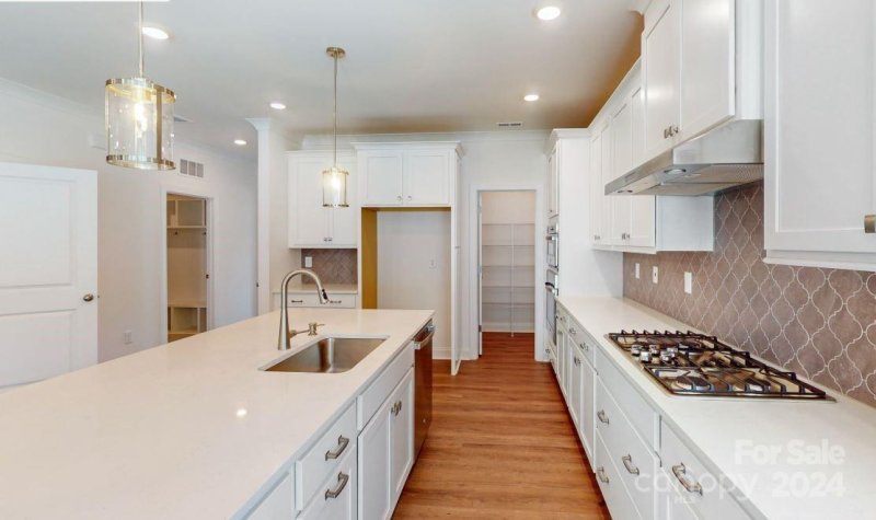 Property image 5 at 11121 Lochmere Road, Charlotte, NC 28278