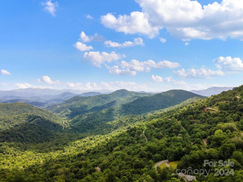 Property image 3 of 948 Lookout Drive in Wolf Laurel, Mars Hill, NC 28754