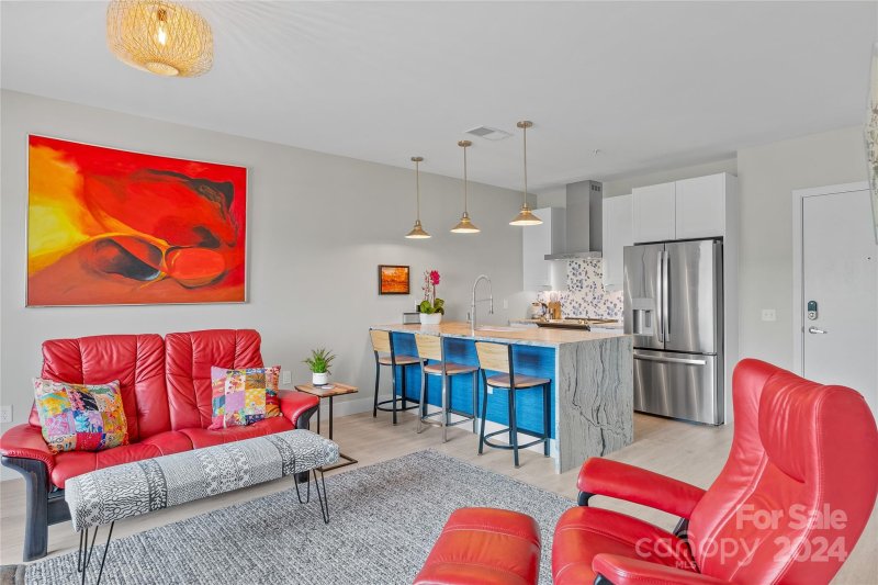 Property image 4 at 68 Craven Street, Asheville, NC 28806