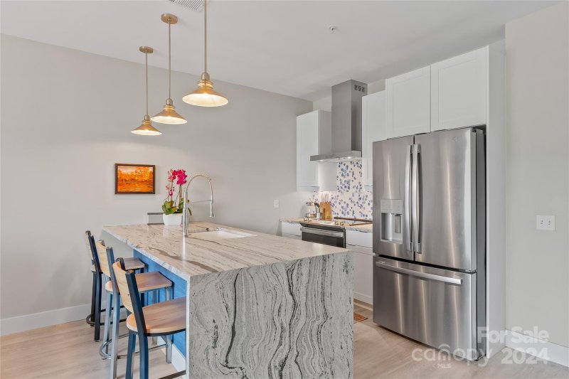 Property image 5 at 68 Craven Street, Asheville, NC 28806