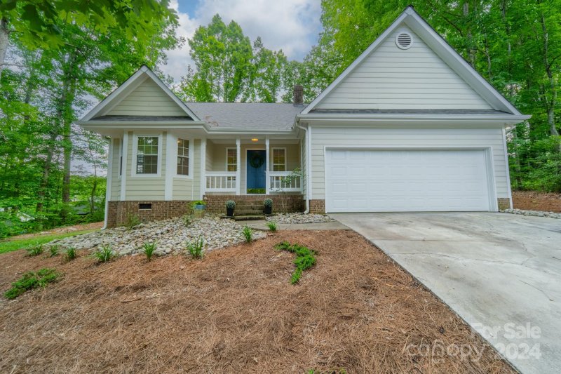 261 Bubbling Well Road