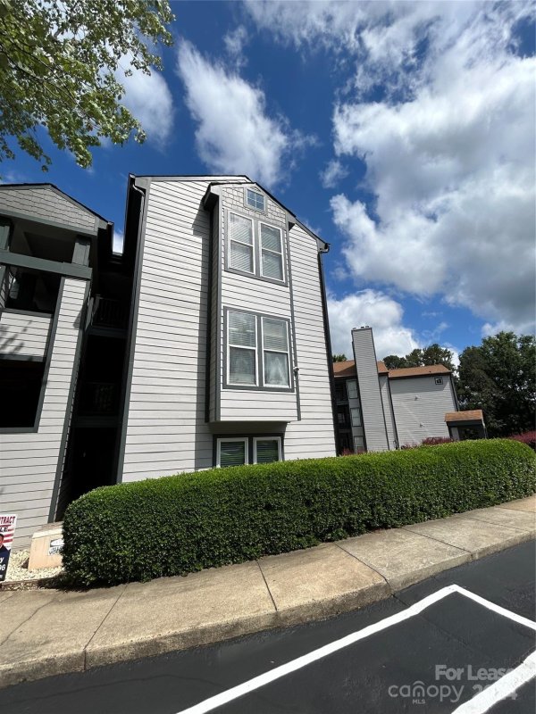 Property image 2 at 18837 Vineyard Point Lane, Cornelius, NC 28031