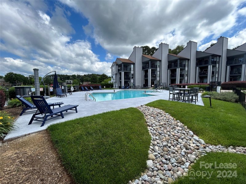 Property image 5 at 18837 Vineyard Point Lane, Cornelius, NC 28031