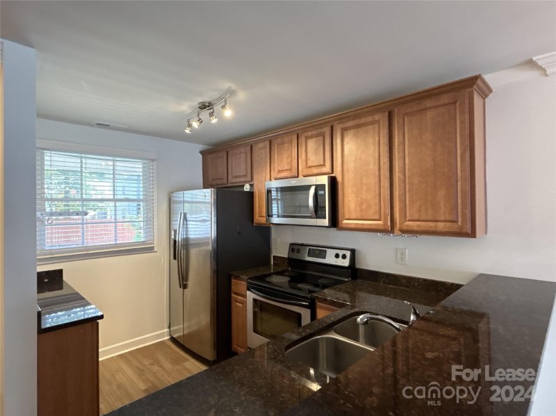 Property image 2 at 1348 Green Oaks Lane, Charlotte, NC 28205