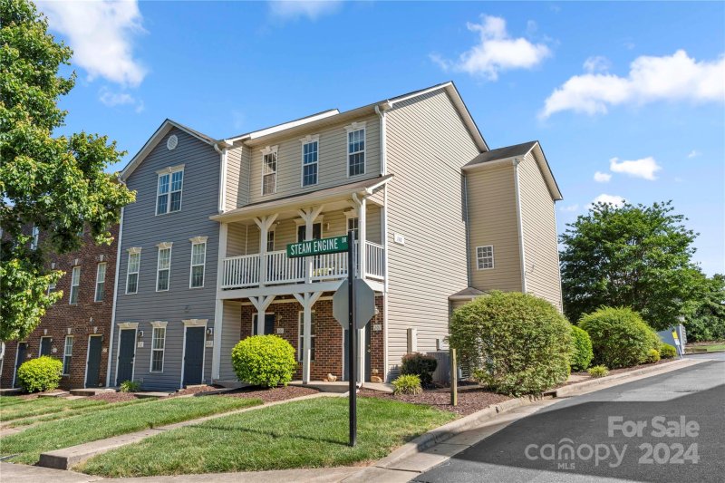 Property image 4 at 110 Steam Engine Drive, Mooresville, NC 28115