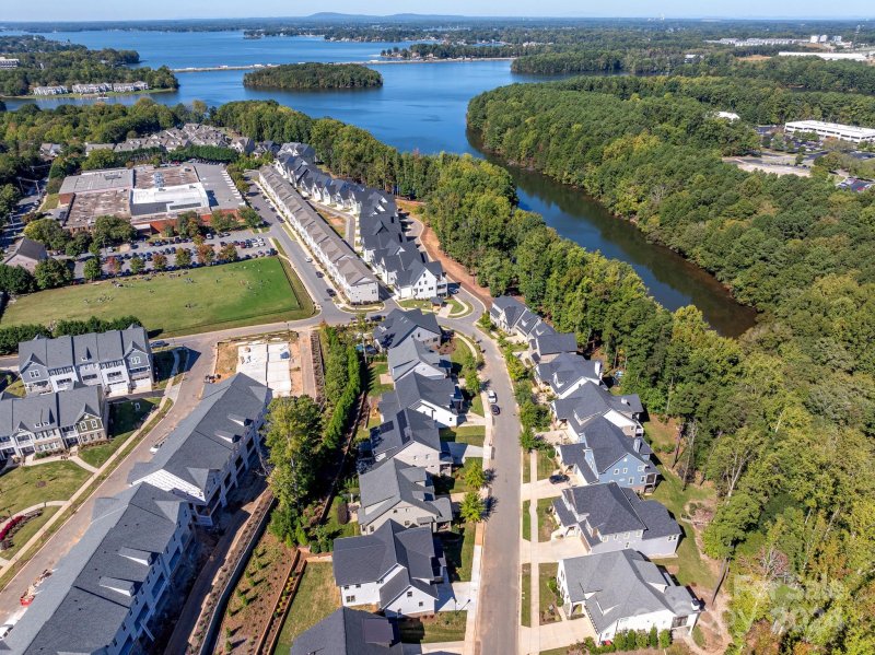 Property image 3 at 835 Naples Drive, Davidson, NC 28036