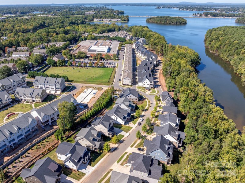 Property image 4 at 835 Naples Drive, Davidson, NC 28036