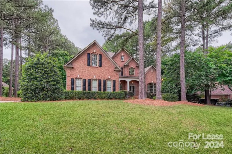 Property image 2 at 8919 Radford Court, Sherrills Ford, NC 28673