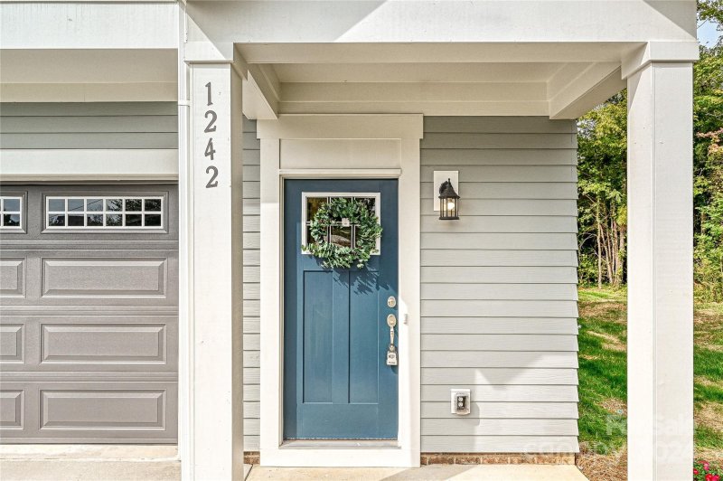 Property image 2 at 1242 Lundy Lane, Charlotte, NC 28214