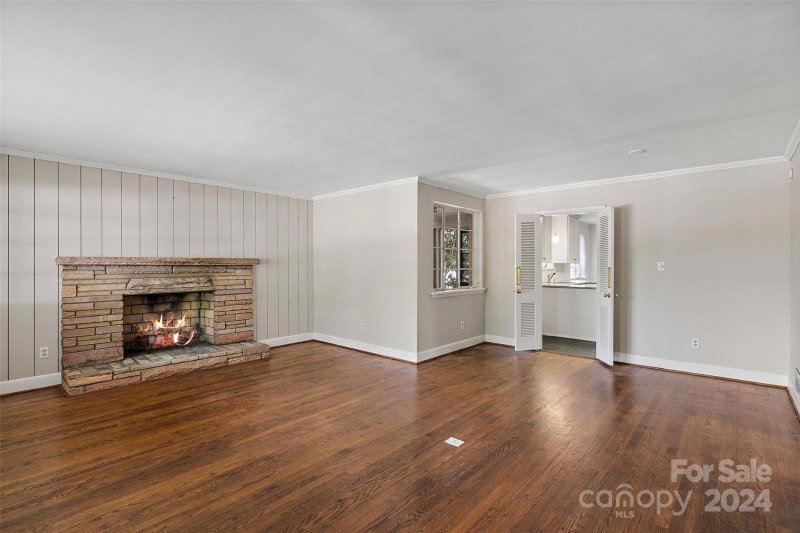 Property image 5 at 7 8th Avenue, Hickory, NC 28601