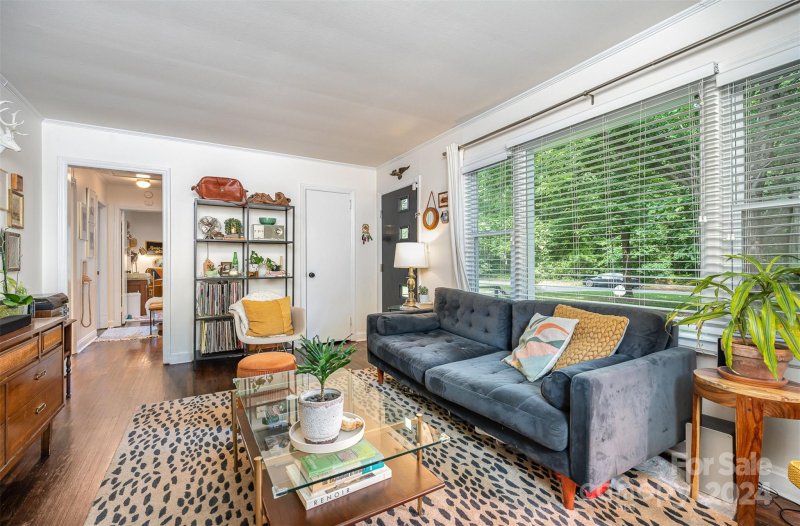 Property image 3 at 2520 Markham Court, Charlotte, NC 28205