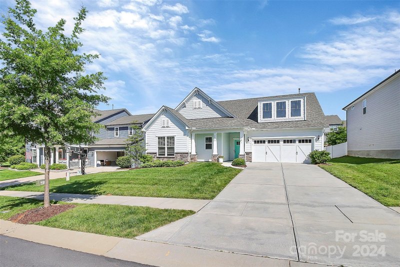 Property image 2 at 2040 Sugaree Commons Drive, Fort Mill, SC 29715