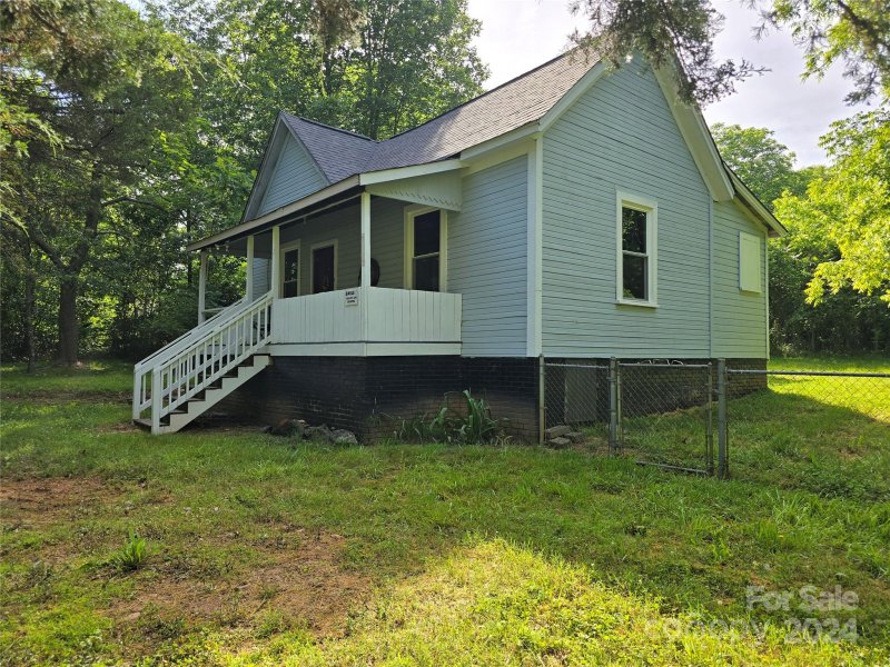 Property image 2 at 28 Seventh Street, York, SC 29745