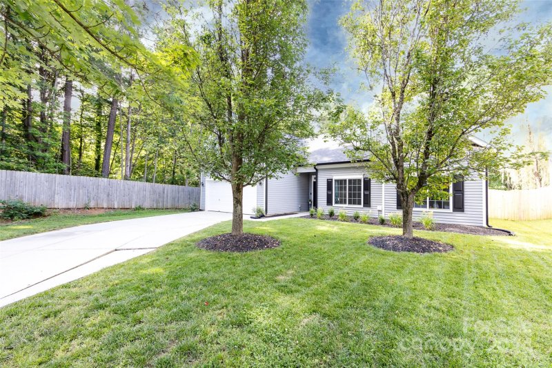 Property image 2 at 6307 Sackett Way, Charlotte, NC 28269