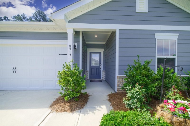 Property image 3 at 8917 Pennegrove Circle, Charlotte, NC 28214