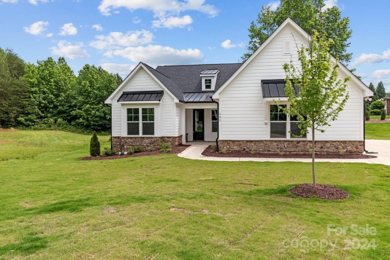 Property image 3 at 405 Doral Court, Salisbury, NC 28144