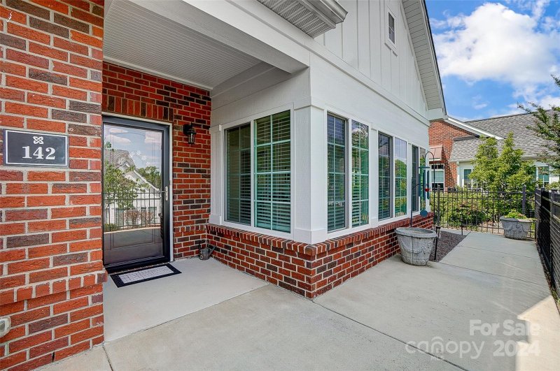 Property image 2 at 142 Adelaide Way, Rock Hill, SC 29732