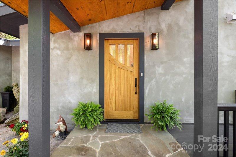 Property image 2 at 2484 W Lakeshore Drive, Landrum, SC 29356