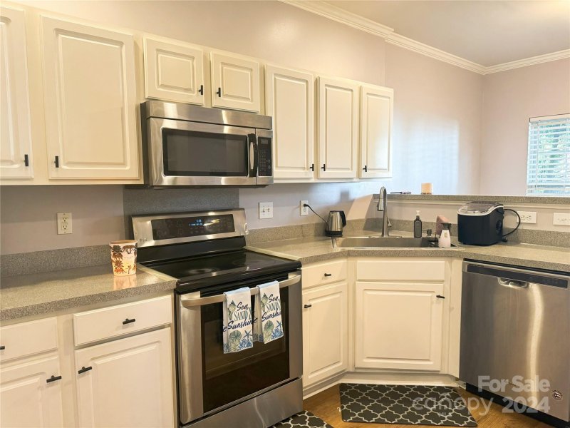 Property image 5 at 2438 Ryerson Court, Charlotte, NC 28213