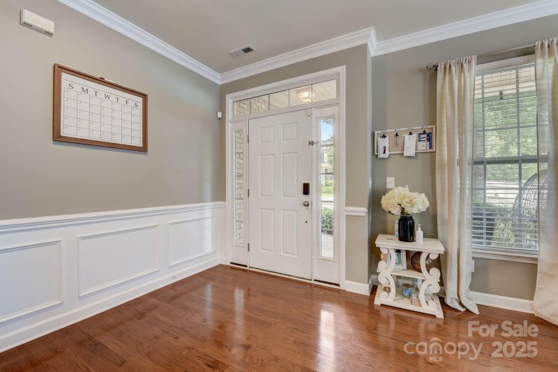 Property image 4 at 8714 Brideswell Lane, Charlotte, NC 28278