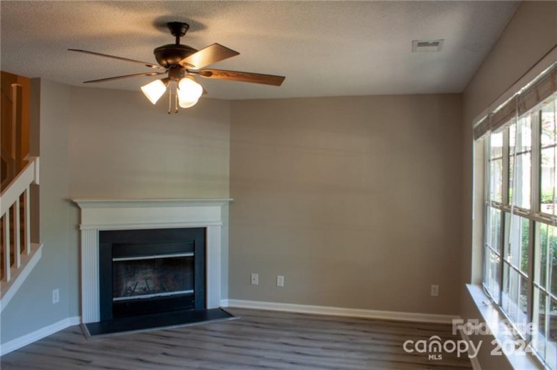 Property image 3 at 3256 Summercroft Lane, Charlotte, NC 28269