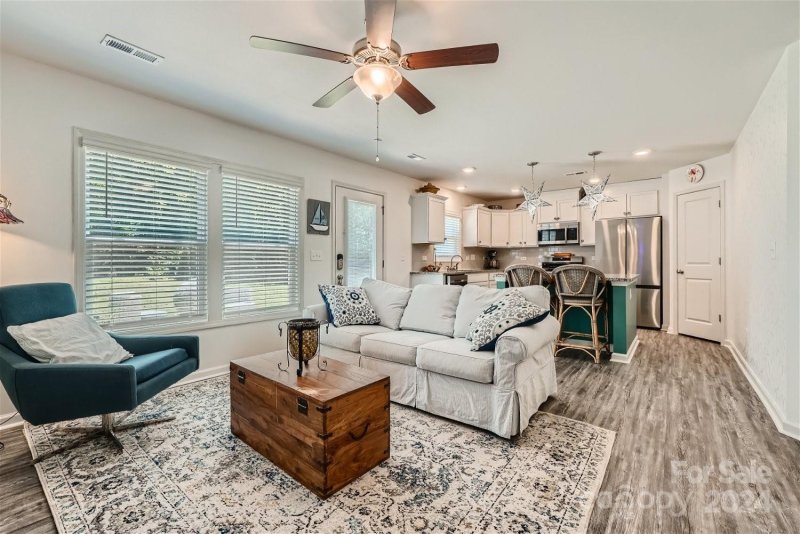 Property image 4 at 7340 Latham Way, Denver, NC 28037