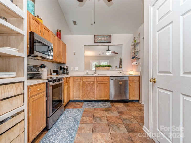 Property image 5 at 8212 Fox Swamp Road, Charlotte, NC 28215