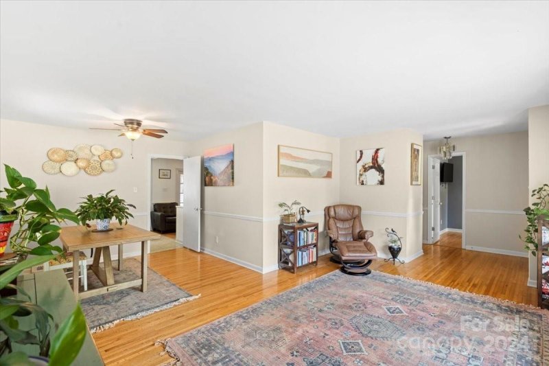 Property image 4 at 1200 Fox Run Drive, Charlotte, NC 28212