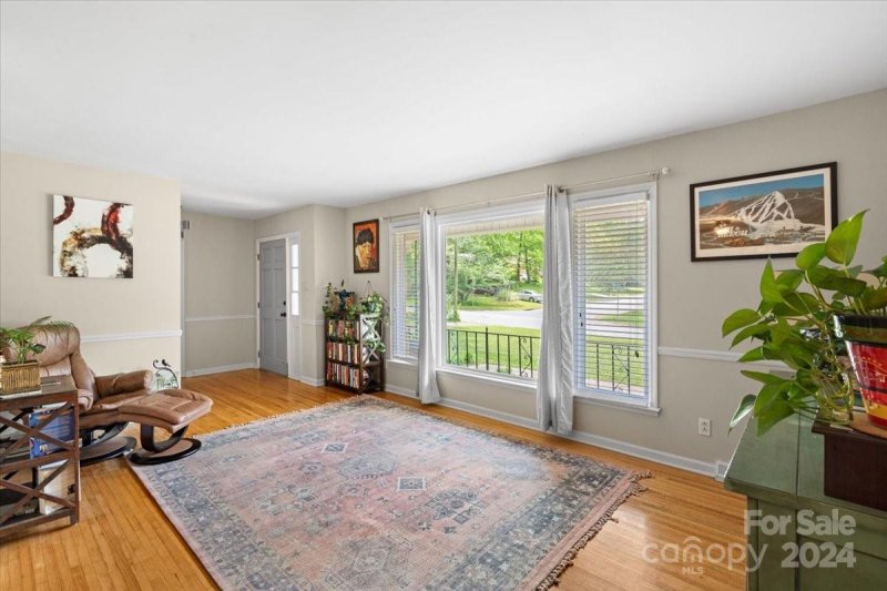 Property image 5 at 1200 Fox Run Drive, Charlotte, NC 28212