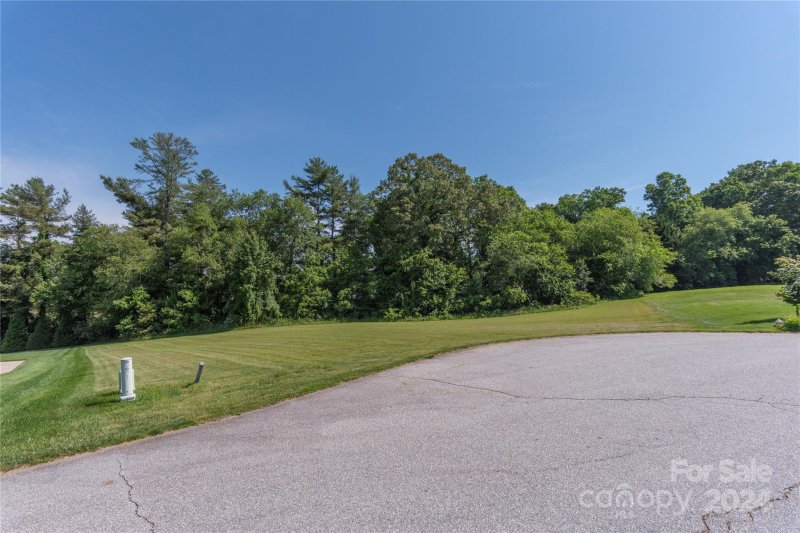 Property image 4 at 99 Drummond Circle, Hendersonville, NC 28791