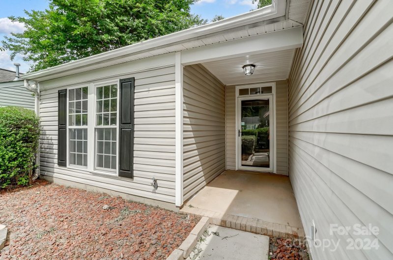 Property image 3 at 1713 Oakdale Green Drive, Charlotte, NC 28216