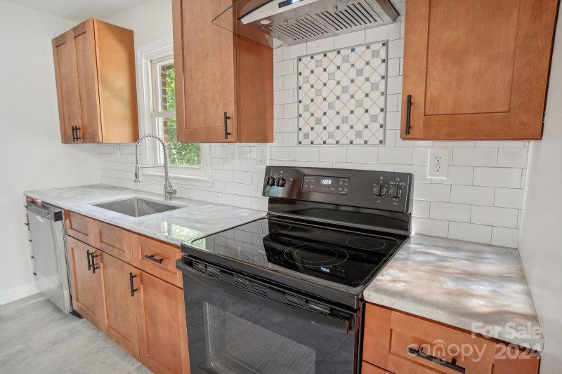 Property image 4 at 4131 Tillman Road, Charlotte, NC 28208