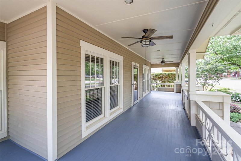 Property image 2 at 416 Meacham Street, Charlotte, NC 28203