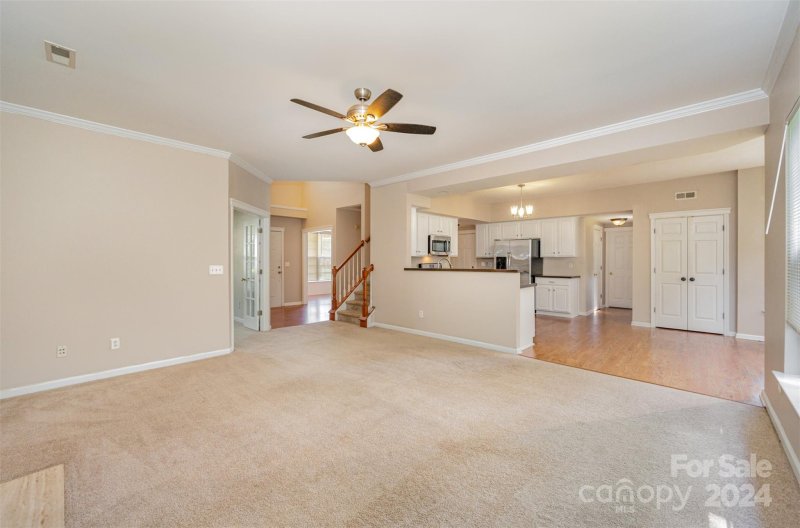 Property image 5 at 12032 Regent Ridge Lane, Charlotte, NC 28278