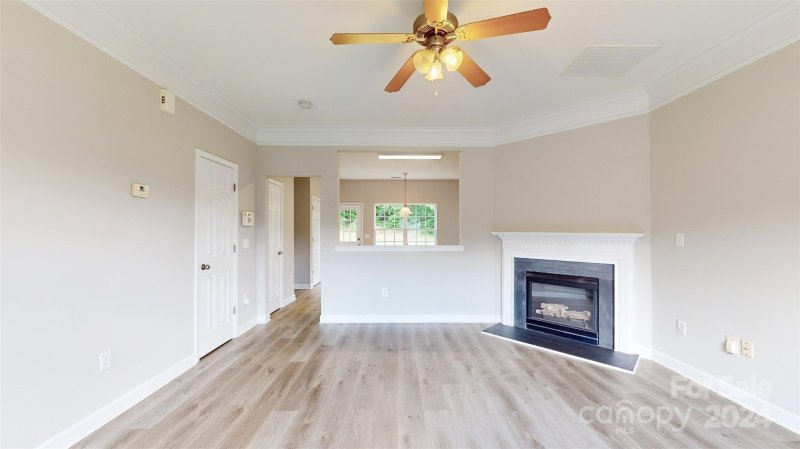 Property image 5 at 704 Raindrops Road, Gastonia, NC 28054