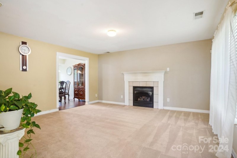 Property image 4 at 2019 Pleasant Dale Drive, Charlotte, NC 28214