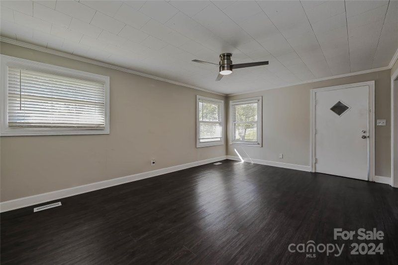 Property image 4 at 317 Gaston Avenue, Mount Holly, NC 28120