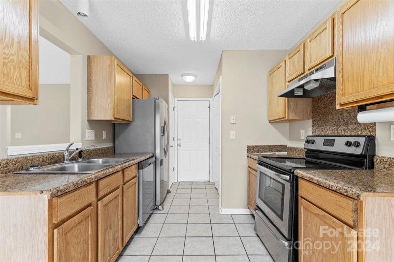 Property image 4 at 6937 Rumple Road, Charlotte, NC 28262